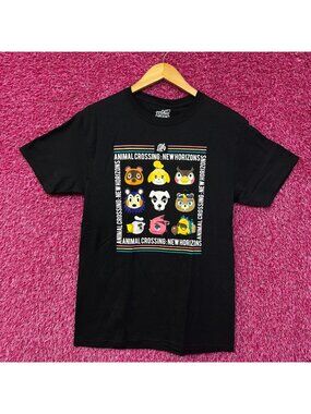 Animal Crossing: New Horizon Grid Graphic Design T-Shirt Small